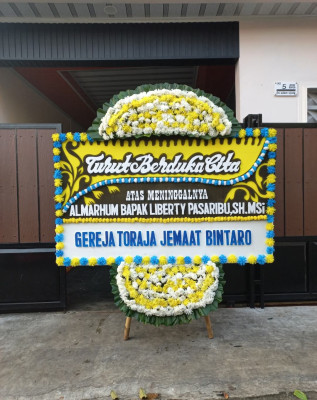 Papan Bunga Duka di Ganjaresik
