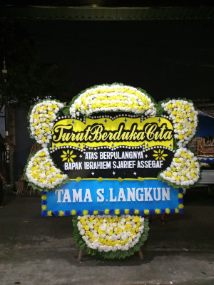 Papan Bunga Duka di Ganjaresik